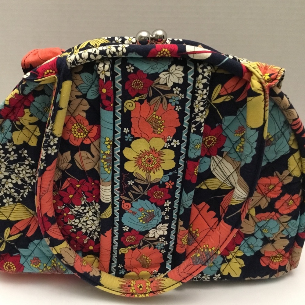 VERA BRADLEY POCKETBOOK.  .  BRAND NEW, never worn - Picture 9 of 11
